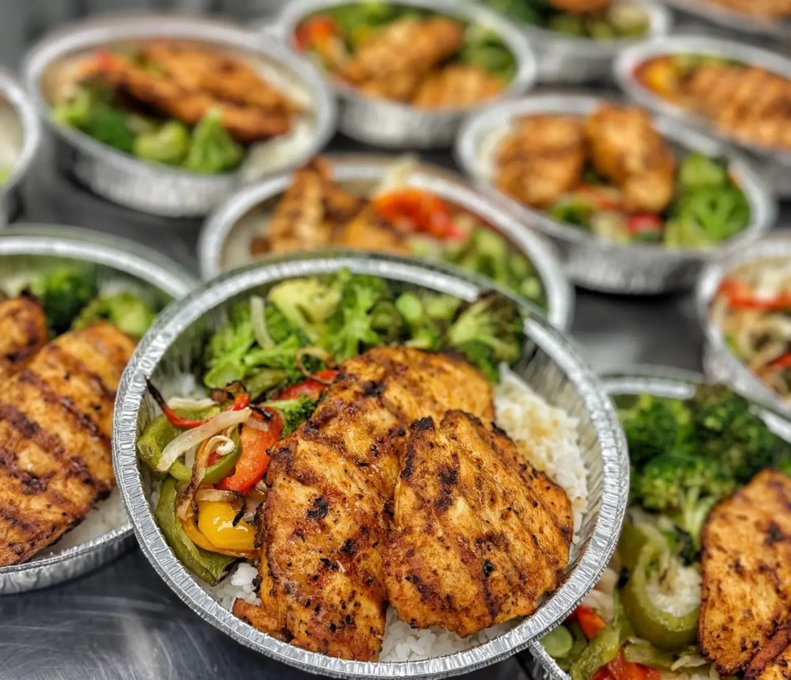 Heat & Eat meals: grilled chicken with rice and vegetables